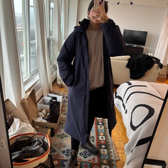 NWT Uniqlo Ultra Warm Hybrid Down Long Coat Size S - Picture 3 of 14